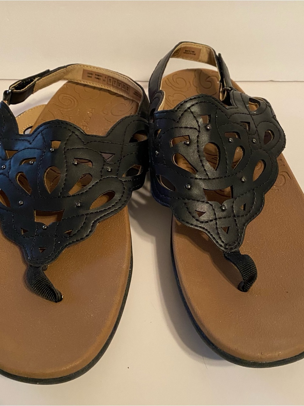 Rockport Women's Black Laser-Cut Thong Sandals